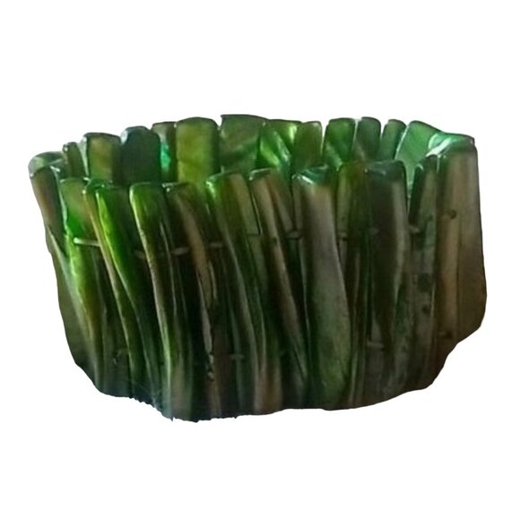 Green Irridescent Stretch Stone Bracelet Mother of Pearl Style Boho Style - Picture 2 of 4